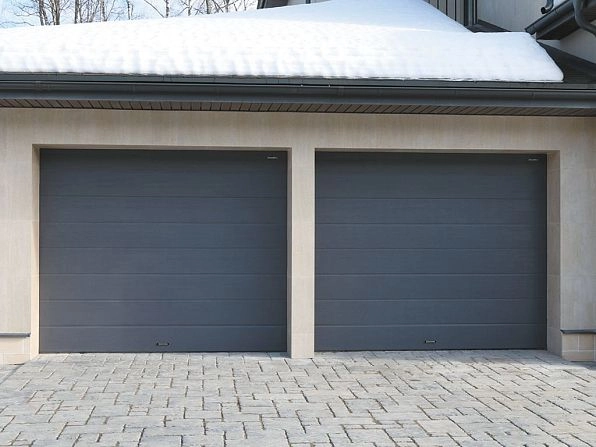 Секционные ворота 2500х2100 мм антрацитовые DoorHan rsd02, bratsk.doorhan.ru