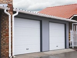 Секционные ворота 2500х2100 мм белые DoorHan rsd02