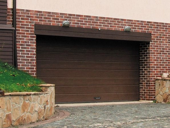 Секционные ворота 2500х2200 мм коричнево-красные DoorHan rsd02, bratsk.doorhan.ru